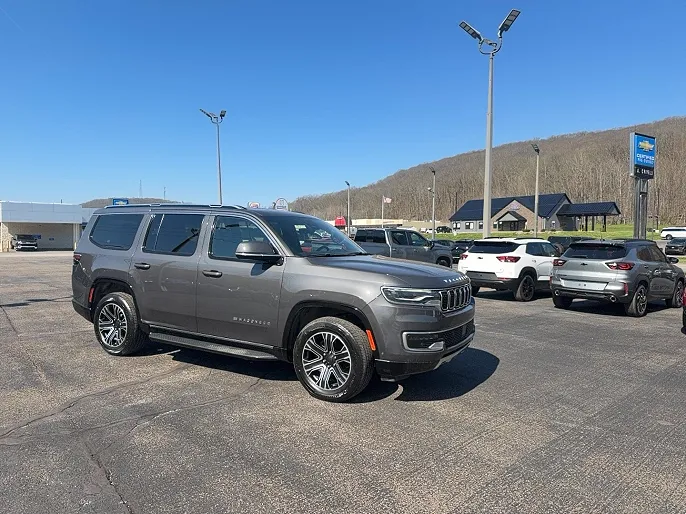 2022 Jeep Wagoneer