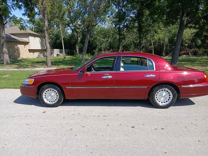 1999 Lincoln Town Car