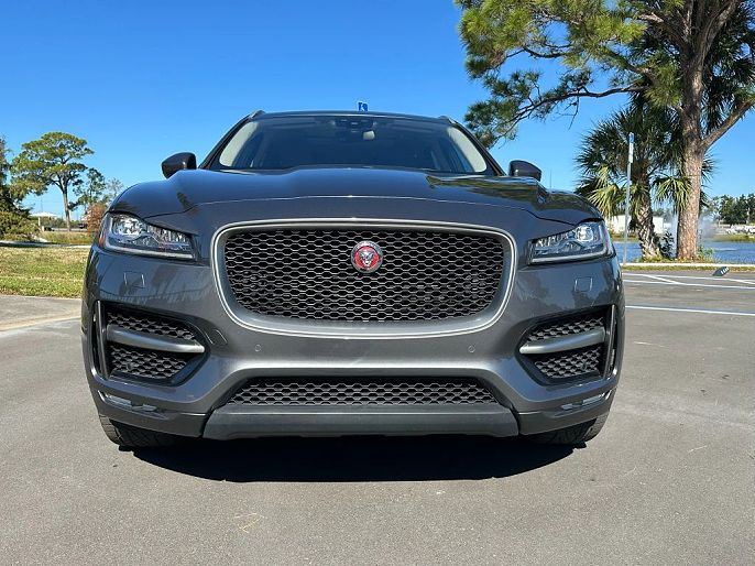 2018 Jaguar F-Pace