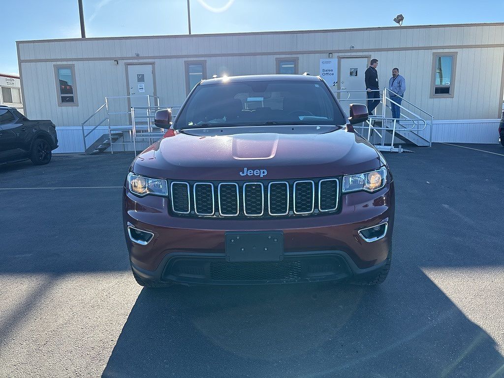 2019 Jeep Grand Cherokee Laredo image 1