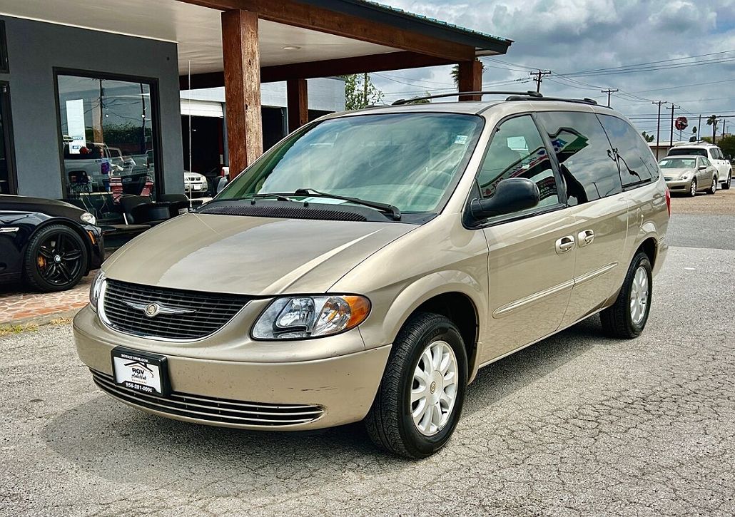2003 Chrysler Town & Country EX image 2