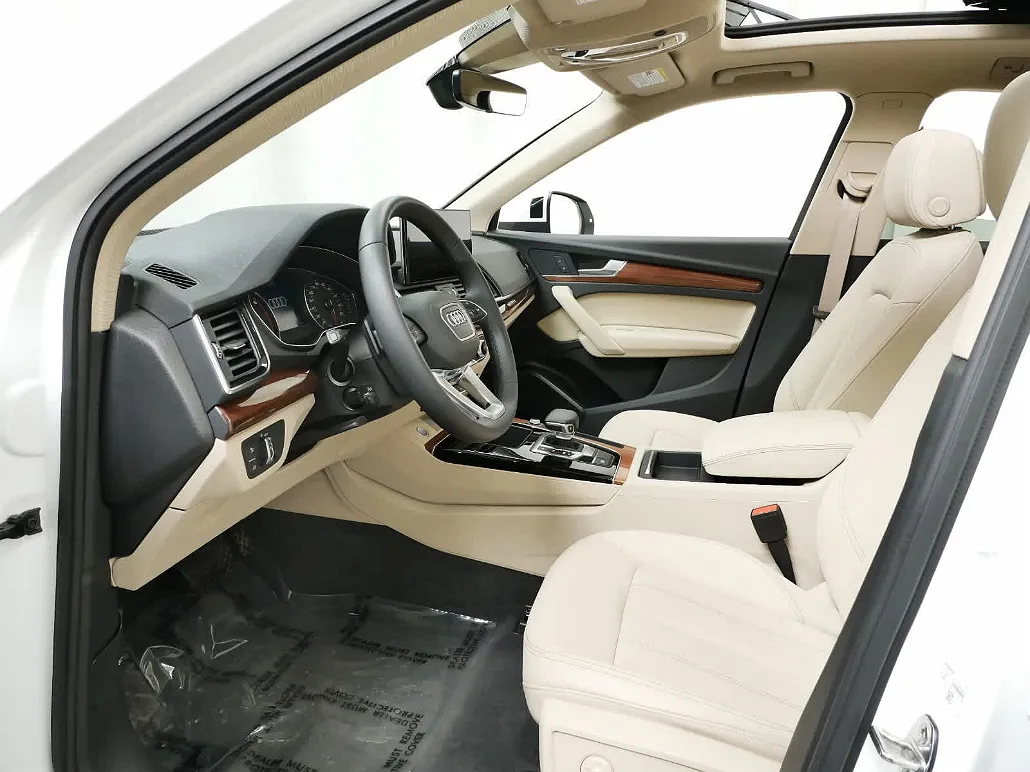 2021 Audi Q5 Premium image 1