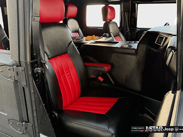 2001 AM General Hummer
