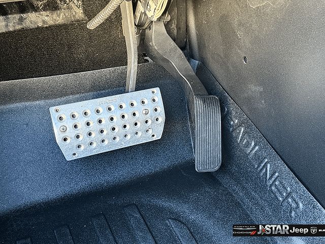 2001 AM General Hummer