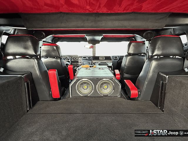 2001 AM General Hummer