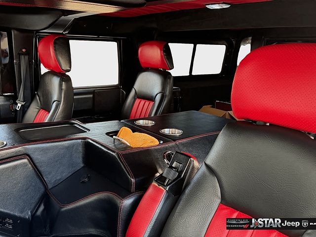 2001 AM General Hummer