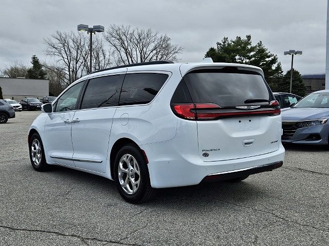 2022 Chrysler Pacifica Limited image 5