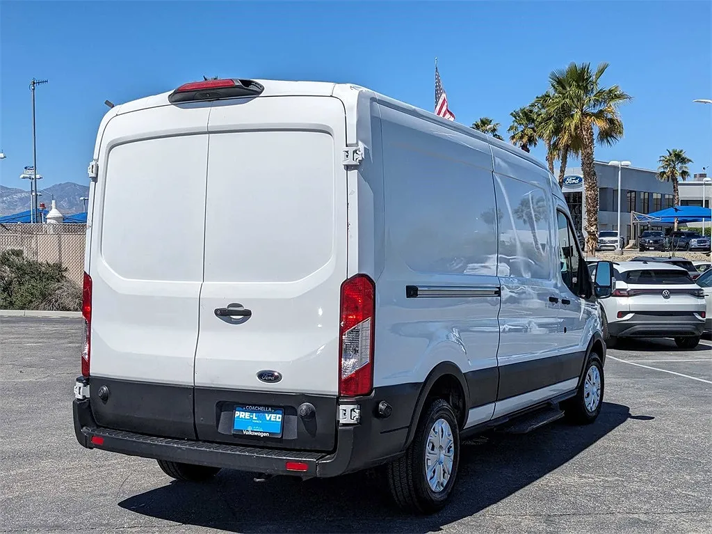2019 Ford Transit null image 2