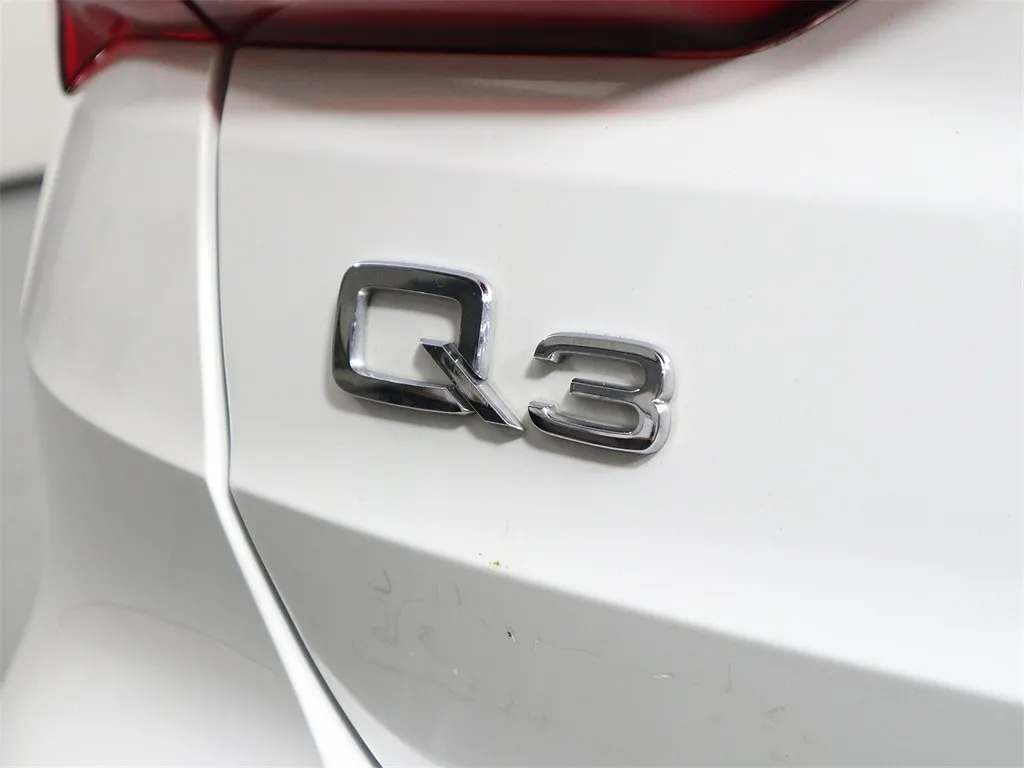 2020 Audi Q3 Premium image 3