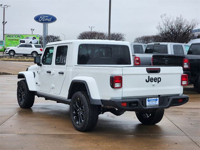 2025 Jeep Gladiator