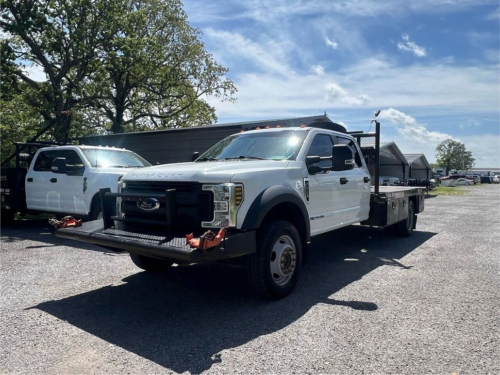 2018 Ford F-550 null image 0