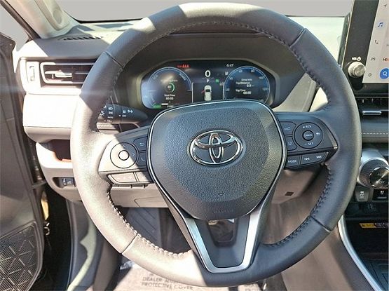 2024 Toyota RAV4 Hybrid Limited photo 10