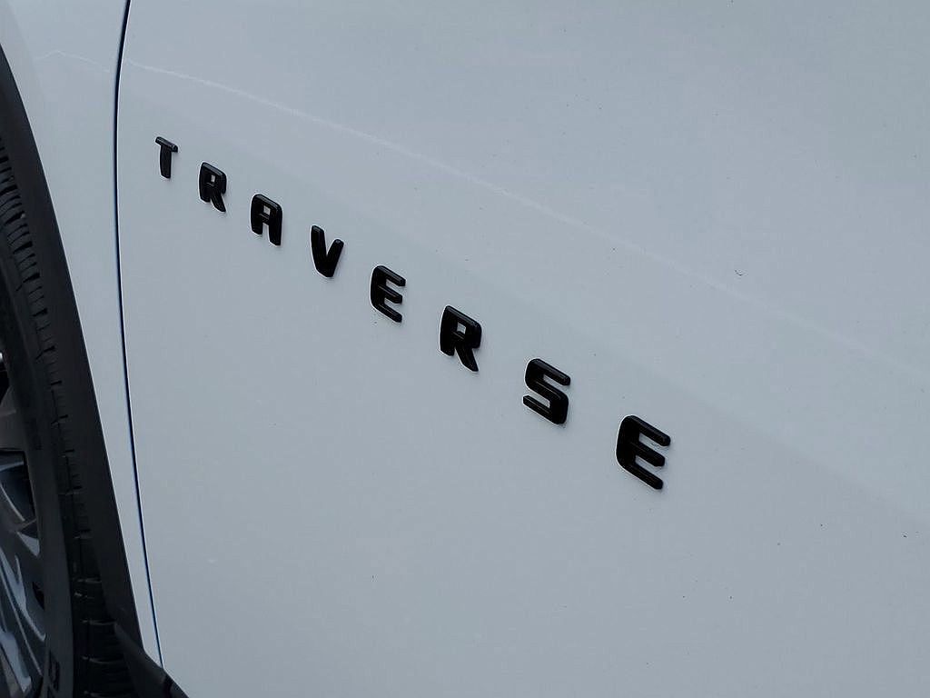 2022 Chevrolet Traverse RS image 5