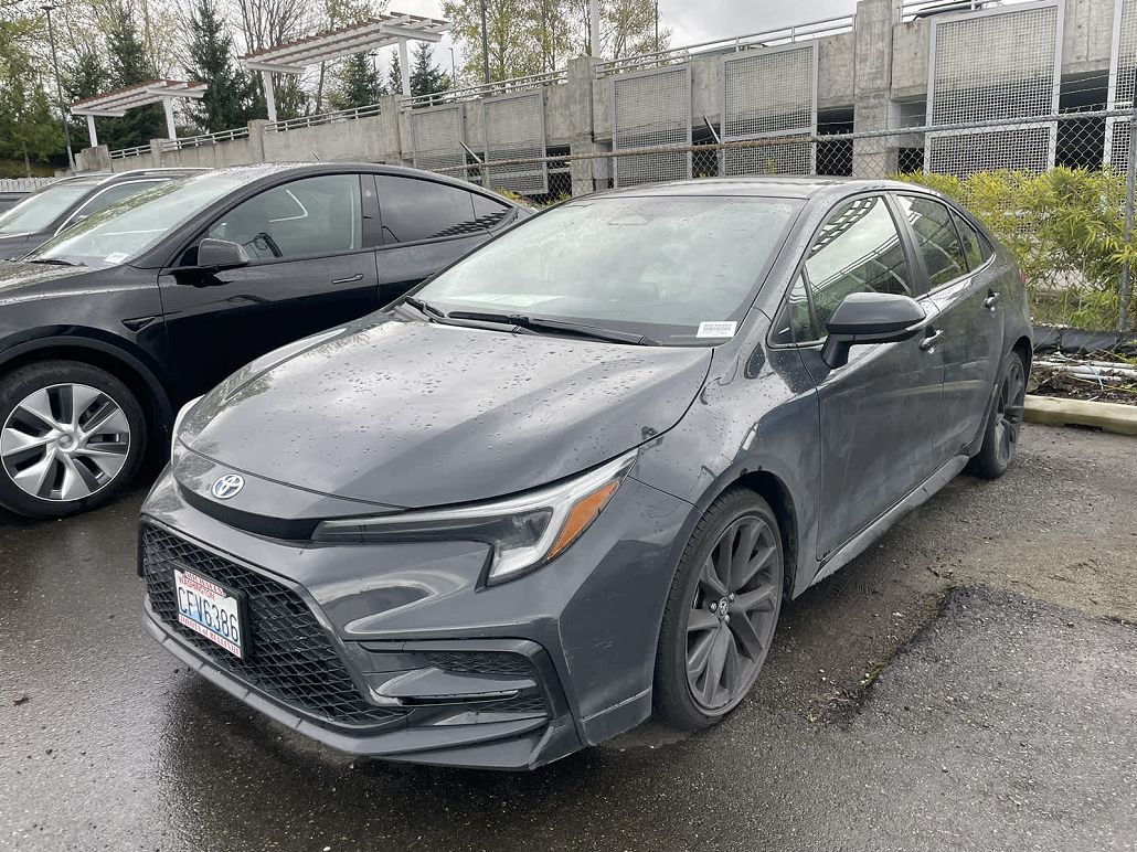 2023 Toyota Corolla SE image 0