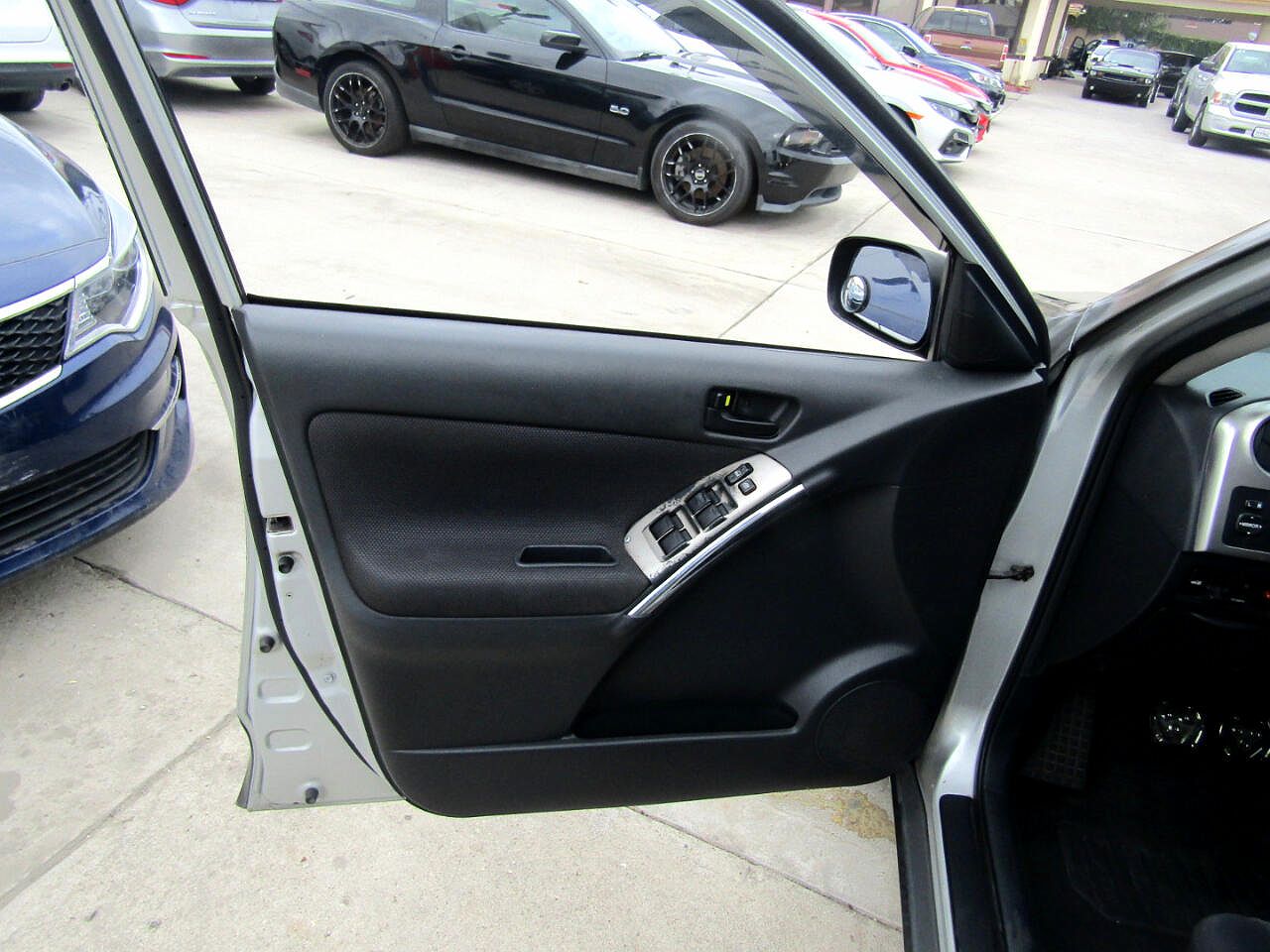 2003 Pontiac Vibe GT image 8