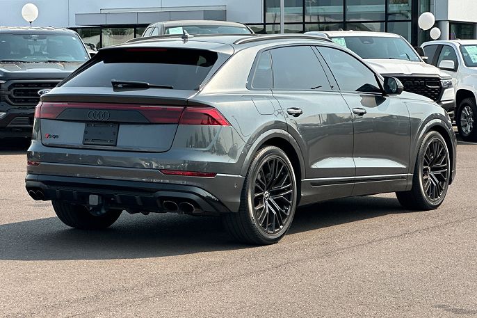 2024 Audi SQ8