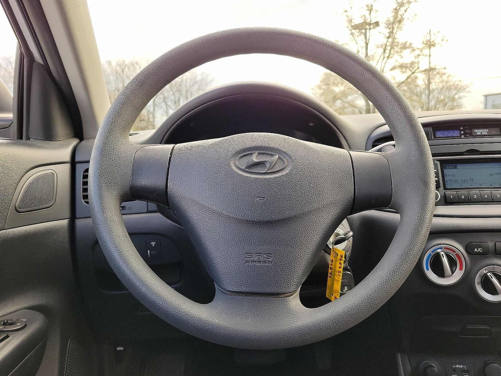 2010 Hyundai Accent GS image 17