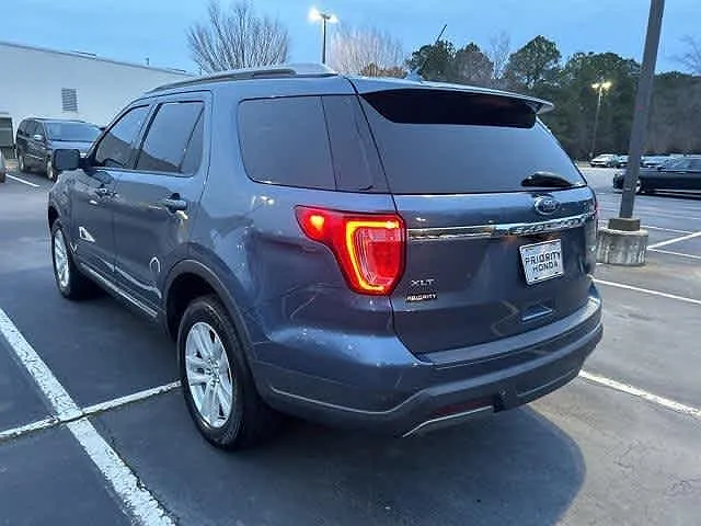 2019 Ford Explorer XLT image 2