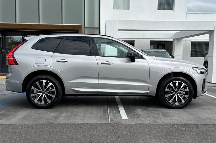 2025 Volvo XC60