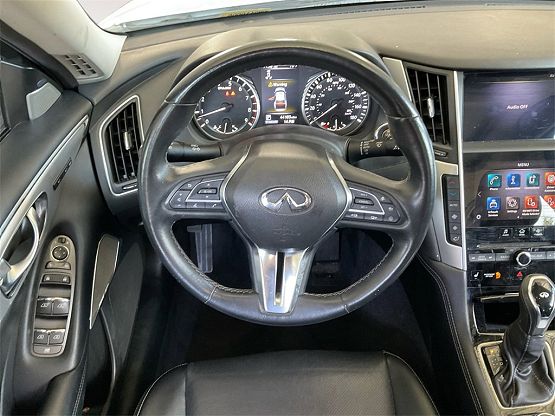 2022 Infiniti Q50 LUXE photo 9
