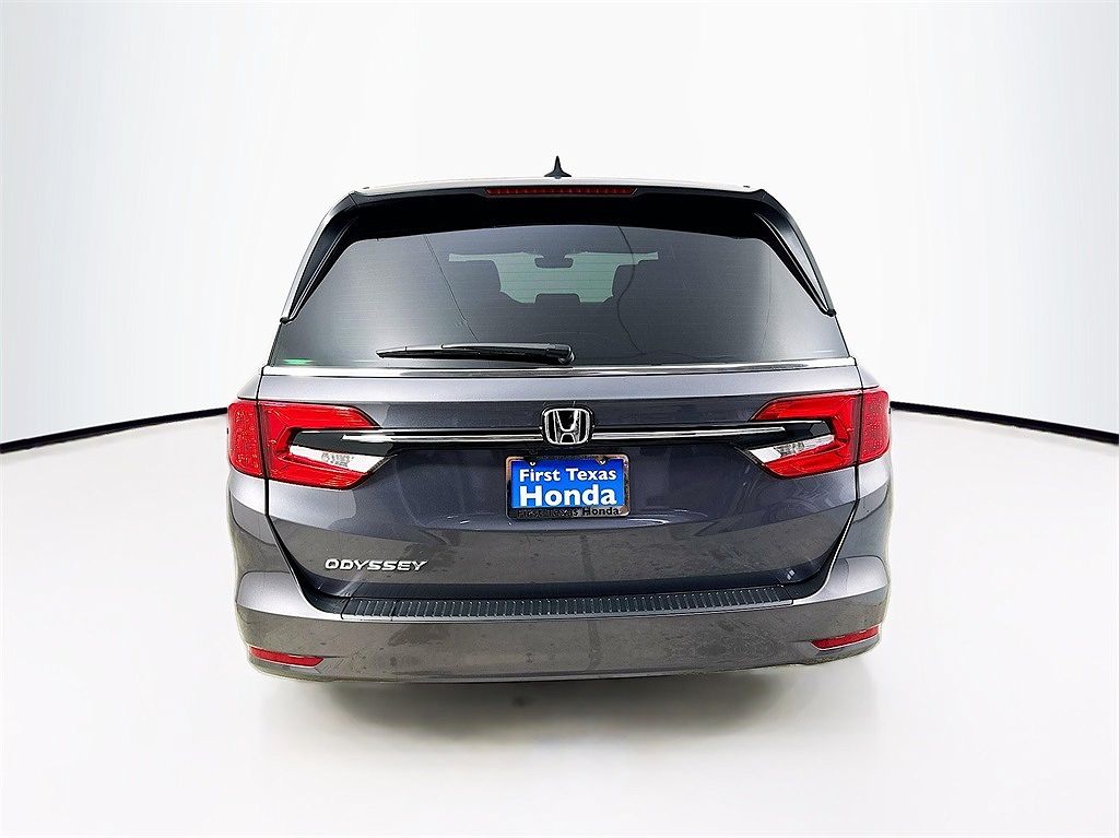 2024 Honda Odyssey EX image 5