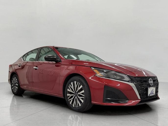 2025 Nissan Altima