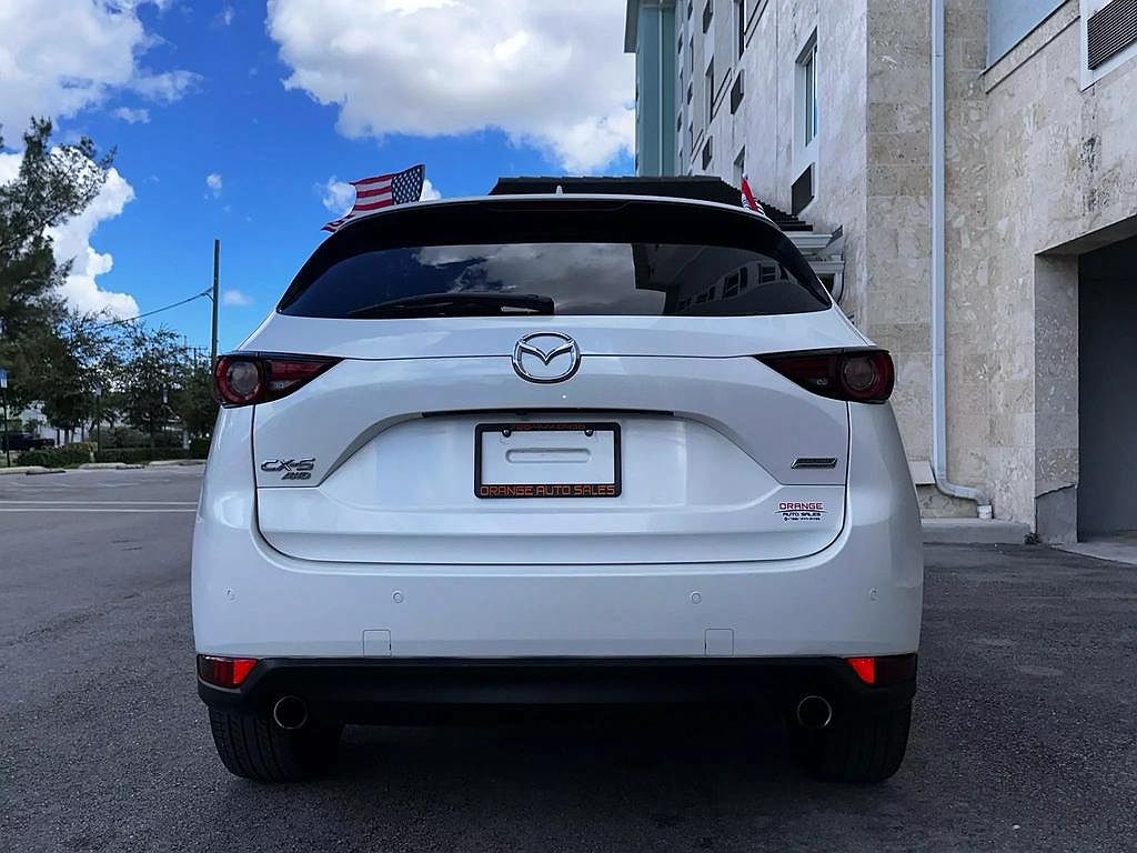 2019 Mazda CX-5 Grand Touring image 4