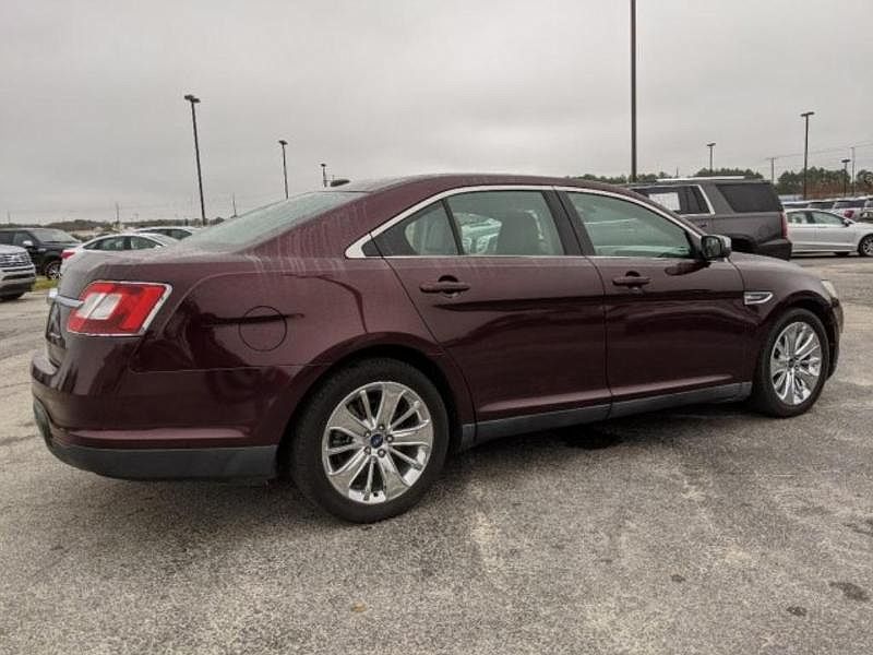 2011 Ford Taurus Limited Edition image 3
