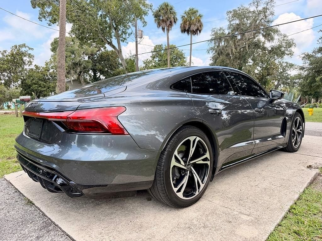 2022 Audi e-tron GT