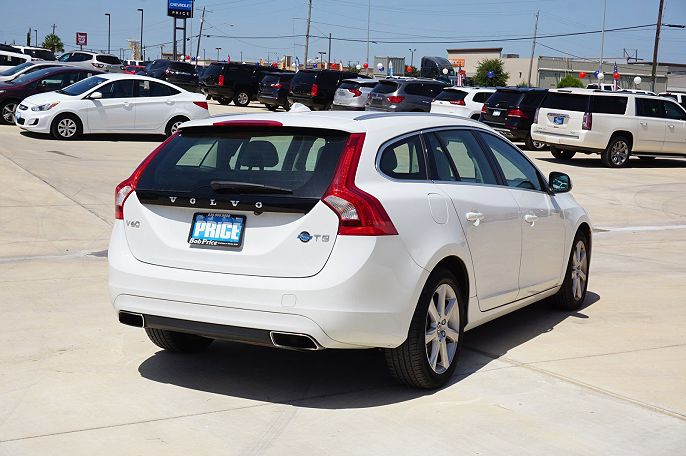 2017 Volvo V60