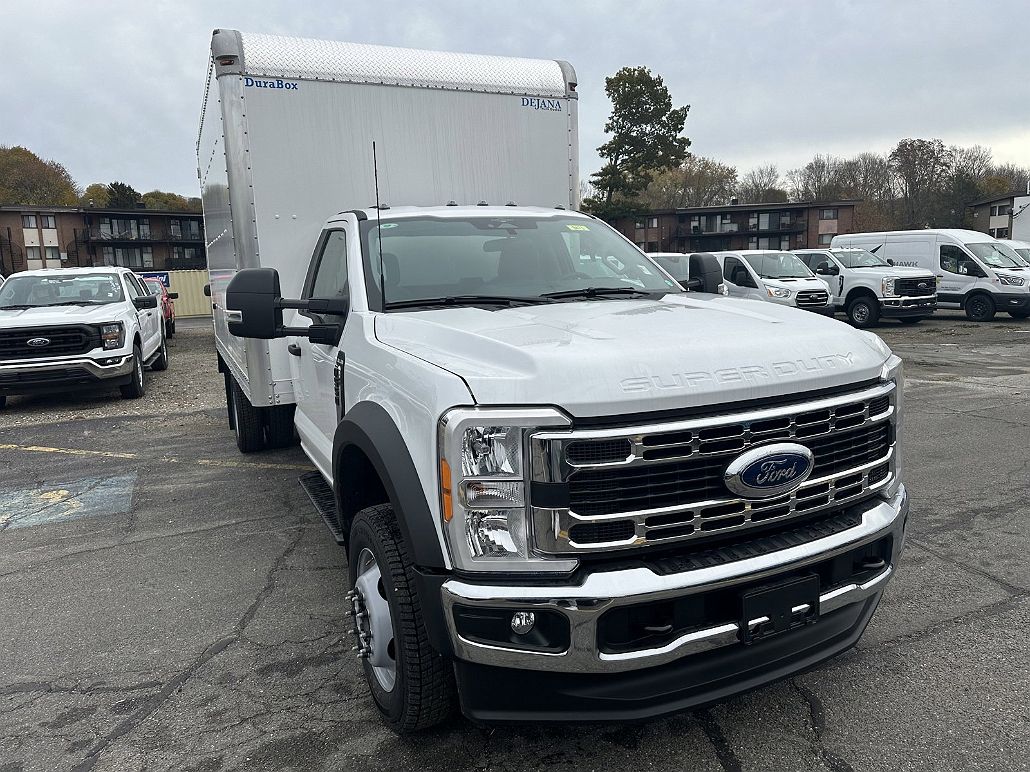 2023 Ford F-550 XL image 2