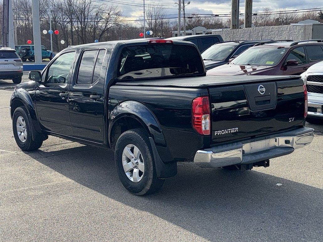 2011 Nissan Frontier SV image 5