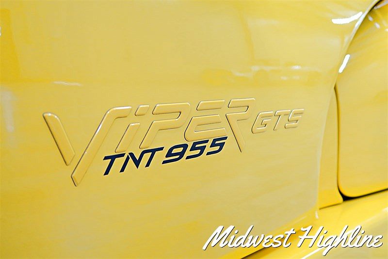 2001 Dodge Viper GTS image 15