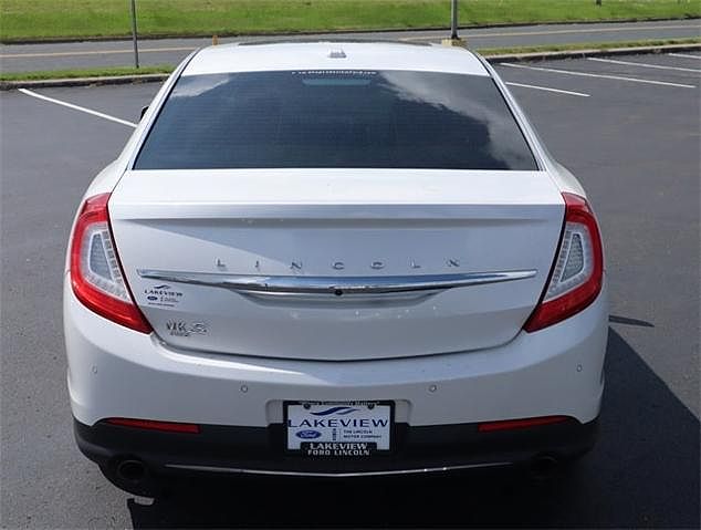 2015 Lincoln MKS