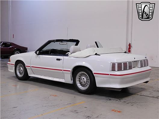 1987 Ford Mustang GT image 2