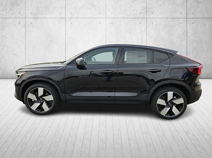 2024 Volvo C40