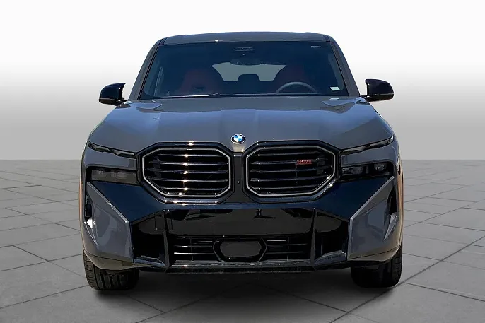 2025 BMW XM