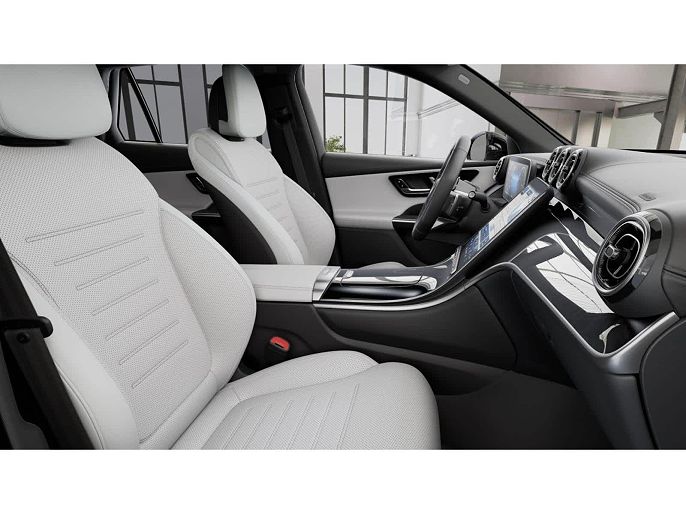 2025 Mercedes-Benz GLC