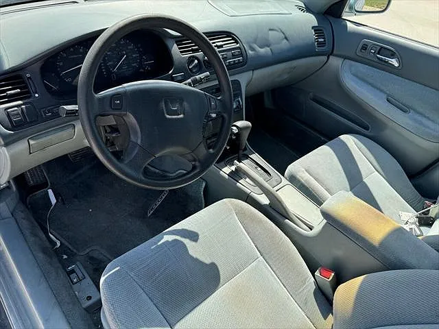 1996 Honda Accord null image 3