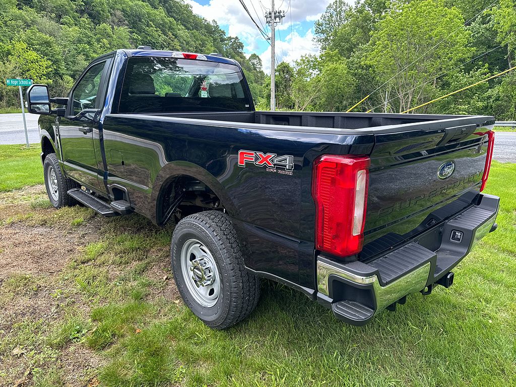 2025 Ford F-350