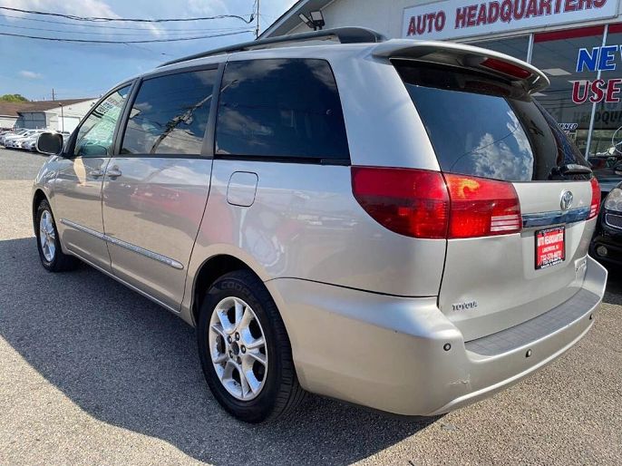 2004 Toyota Sienna