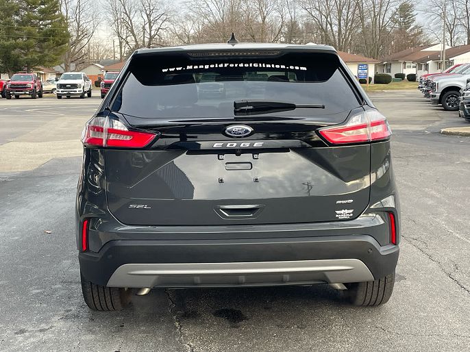 2021 Ford Edge