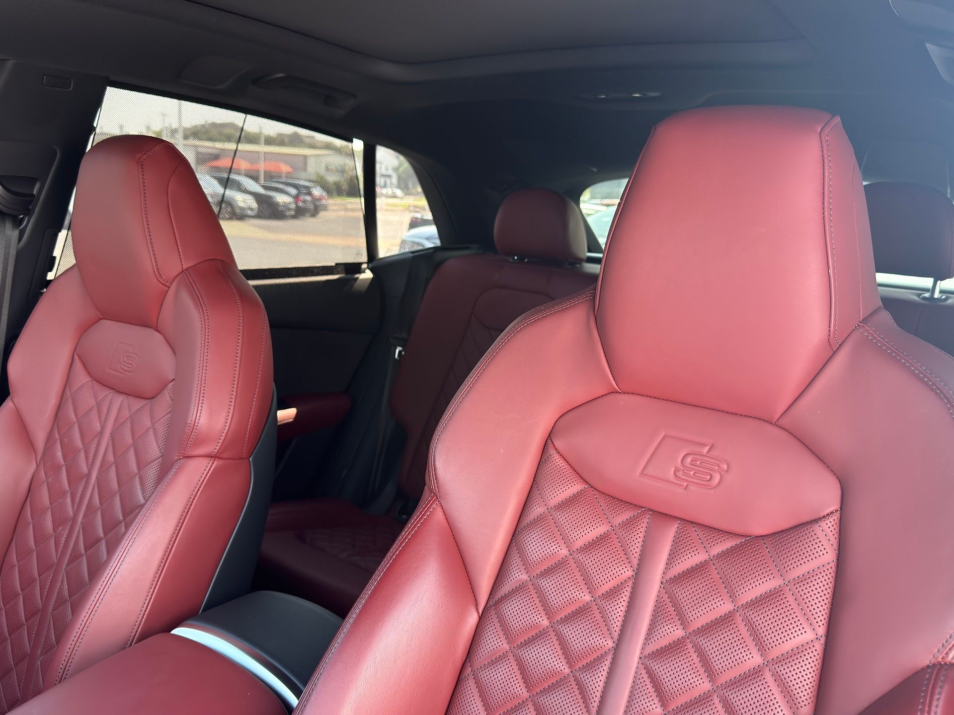 2024 Audi SQ8