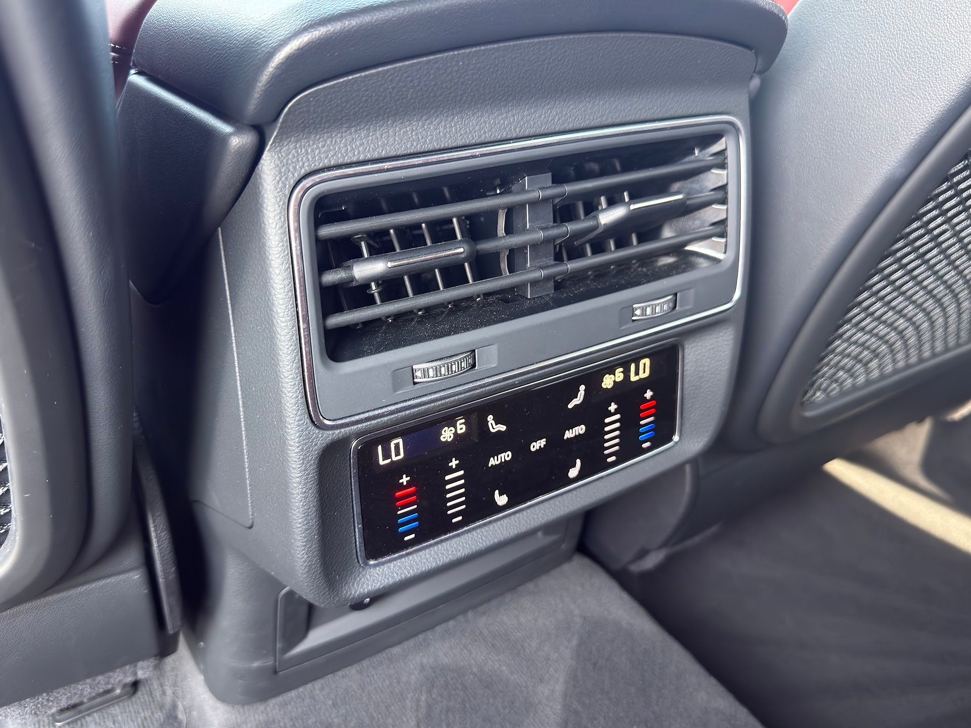 2024 Audi SQ8