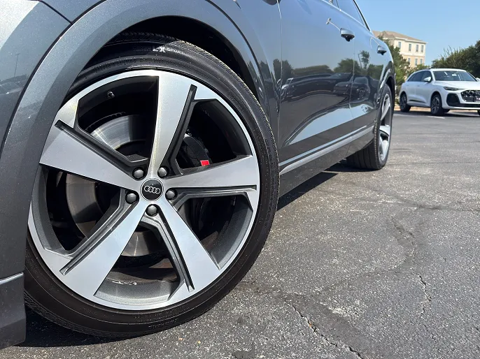 2024 Audi SQ8