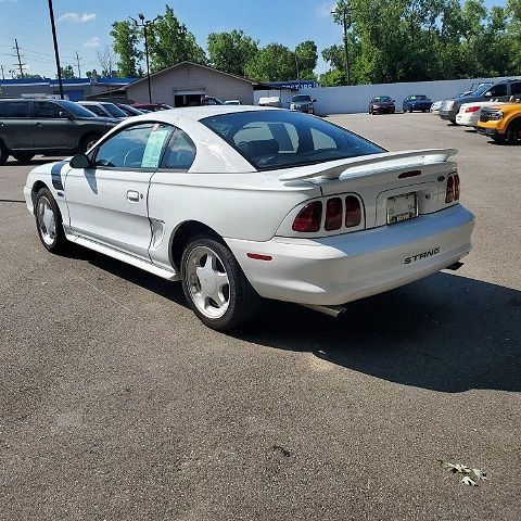 1998 Ford Mustang GT image 3