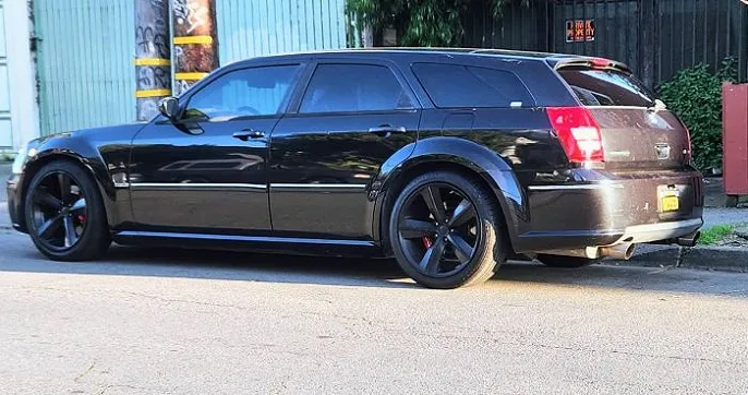 2006 Dodge Magnum