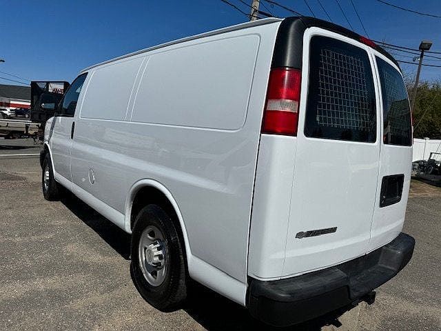 2007 Chevrolet Express 2500 image 7