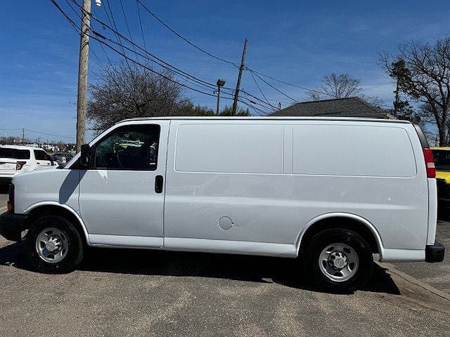 2007 Chevrolet Express 2500 image 8