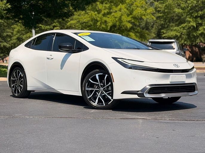 2025 Toyota Prius Plug-in